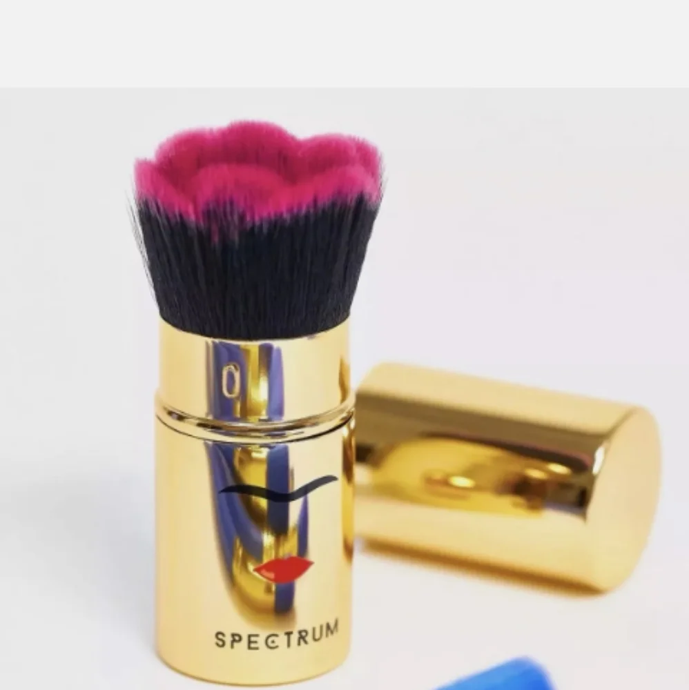 Spectrum x Frida kahls limited edition makeup brush